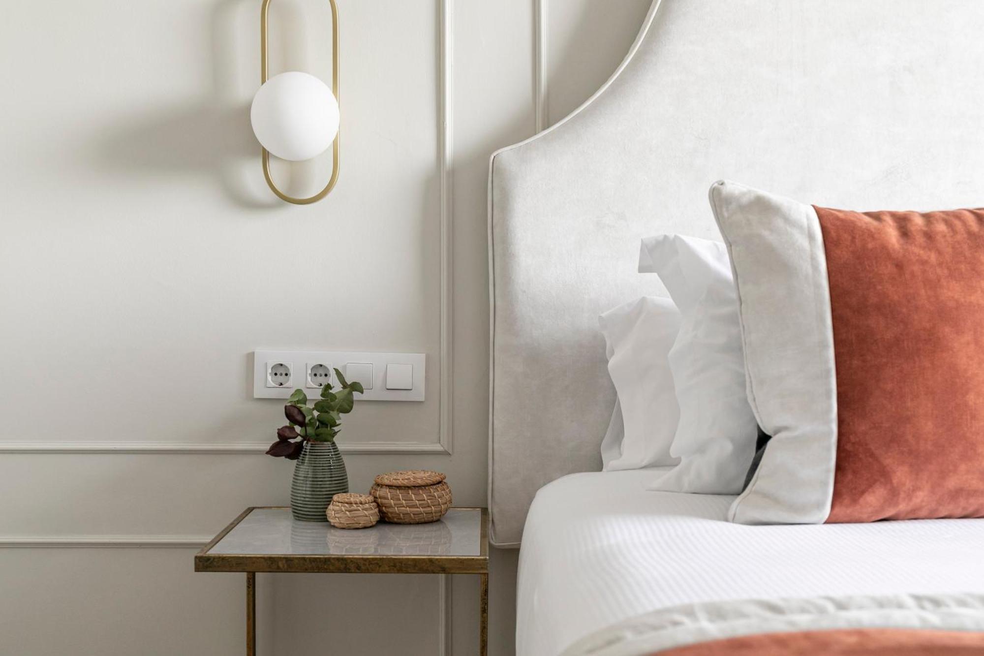 Isg Apartments The Most Exclusive Apartment In Sevillaparking ภายนอก รูปภาพ